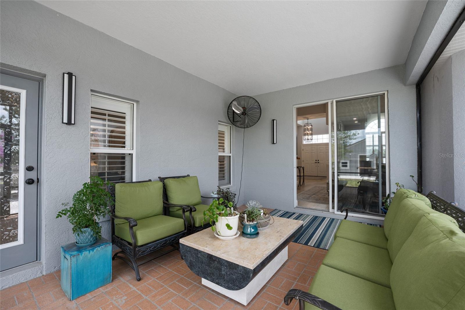 LEXINGTON DOWNS - Residential