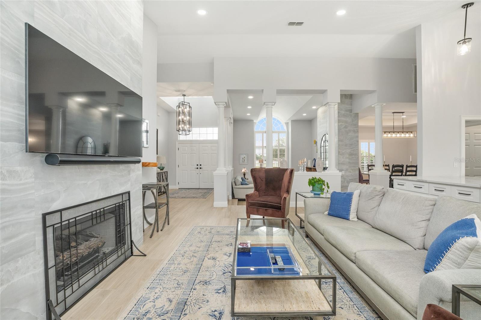 LEXINGTON DOWNS - Residential