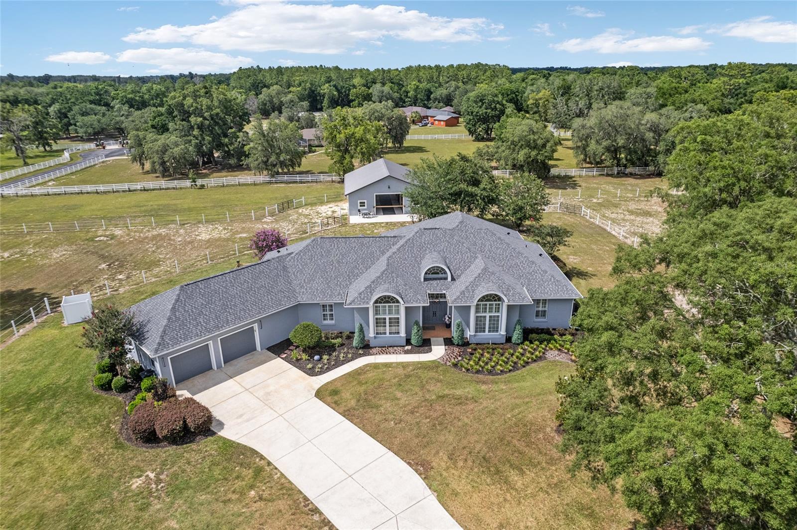 LEXINGTON DOWNS - Residential