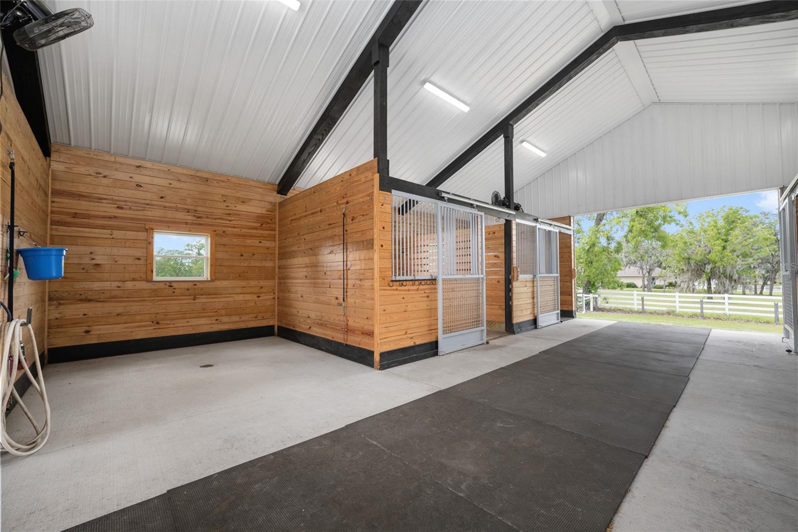 LEXINGTON DOWNS - Residential