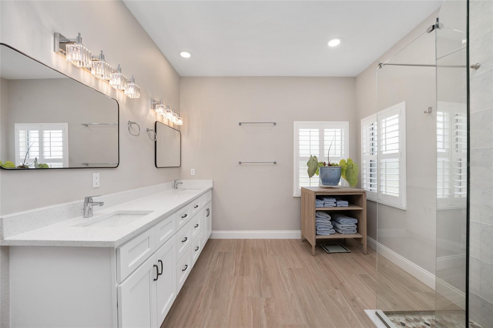 LEXINGTON DOWNS - Residential