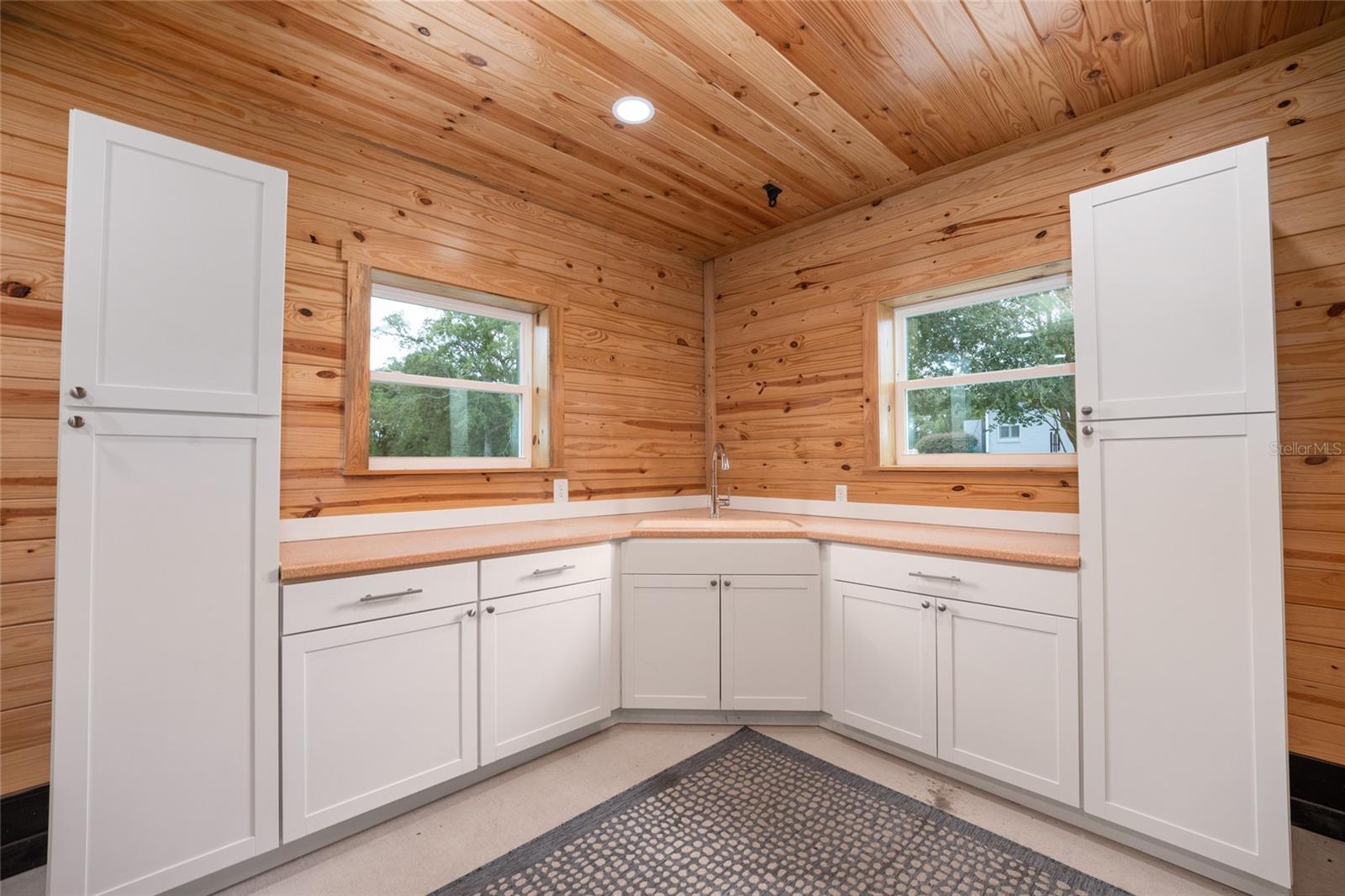 LEXINGTON DOWNS - Residential