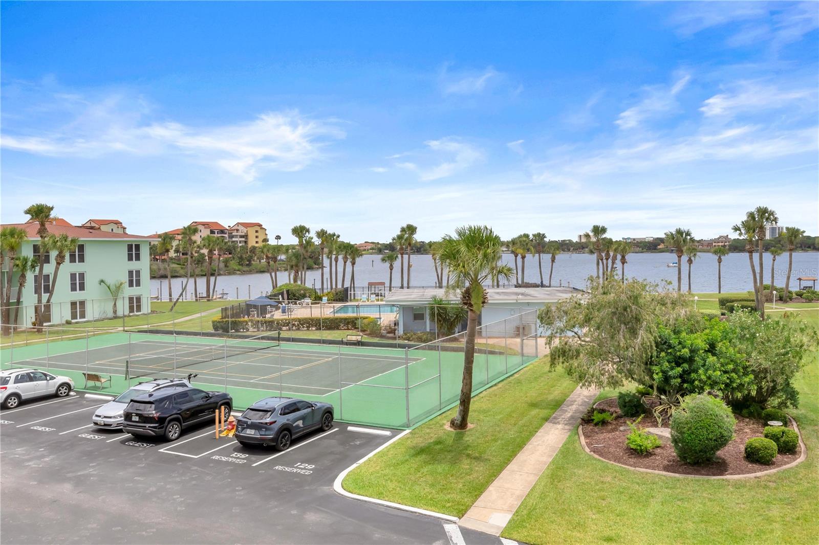 RIVERHOUSE APTS CONDOS - Residential