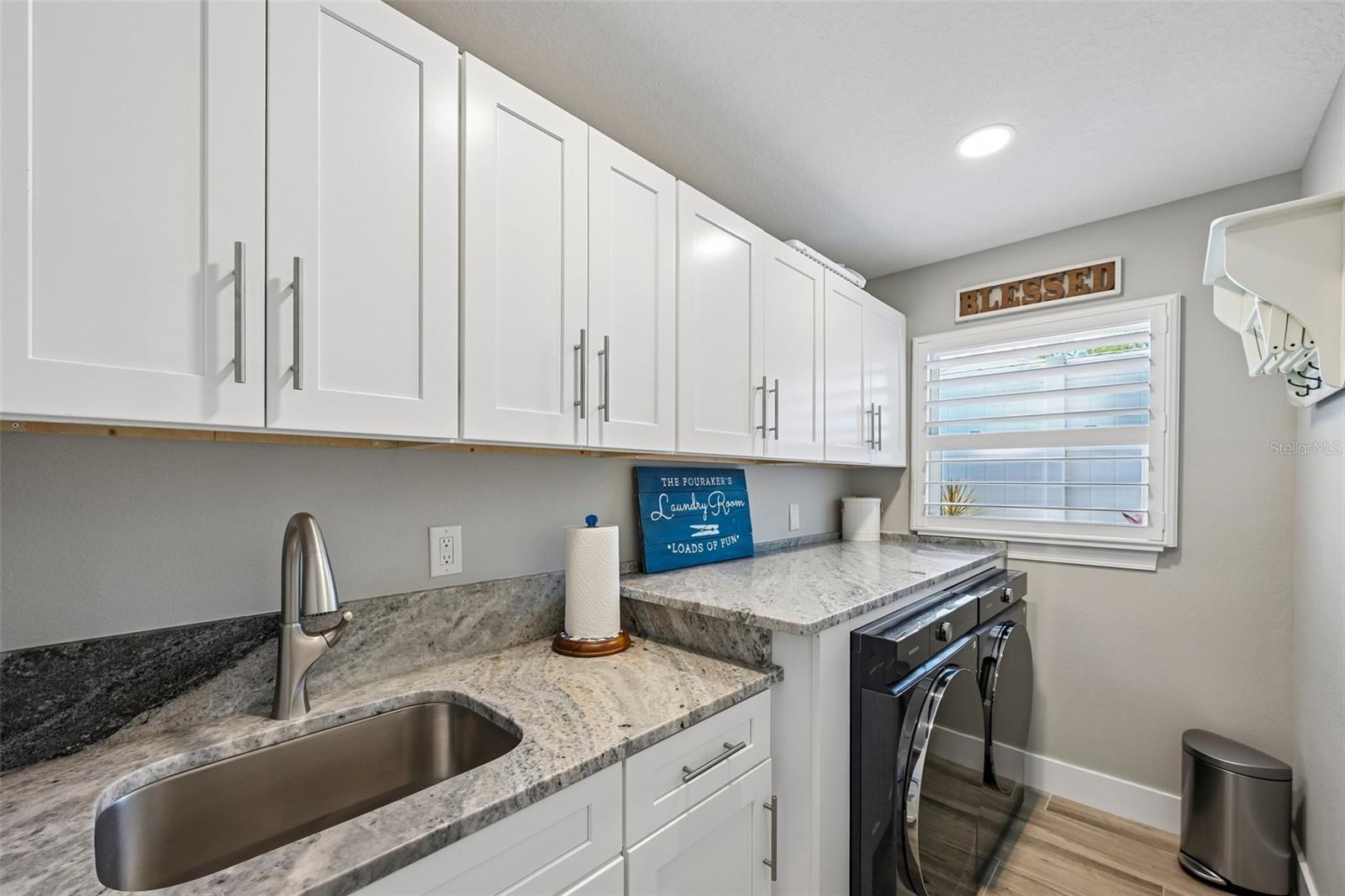 SIESTA BEACH - Residential
