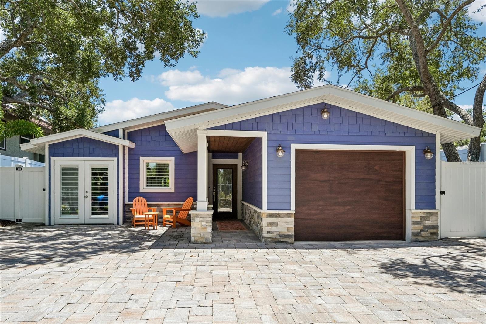 SIESTA BEACH - Residential
