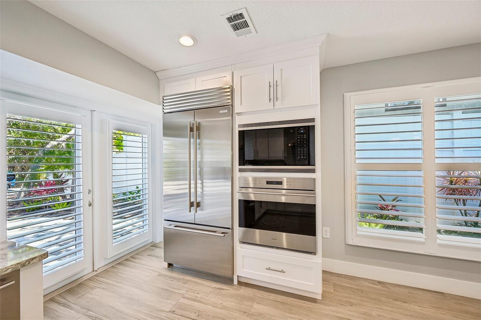 SIESTA BEACH - Residential