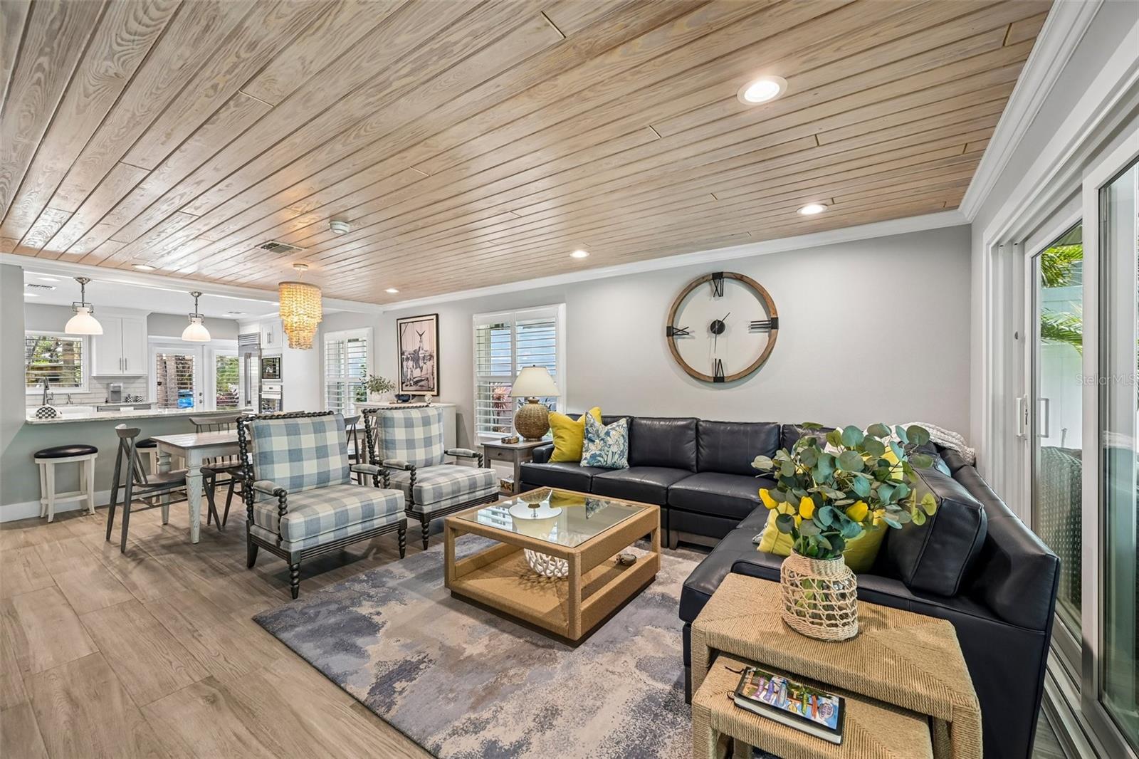 SIESTA BEACH - Residential