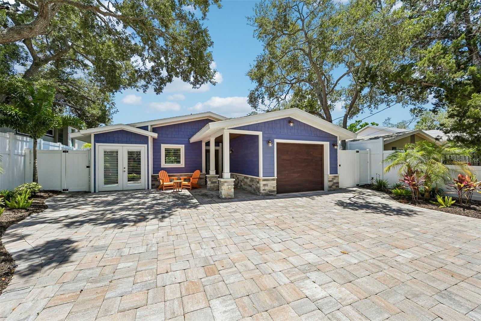 SIESTA BEACH - Residential
