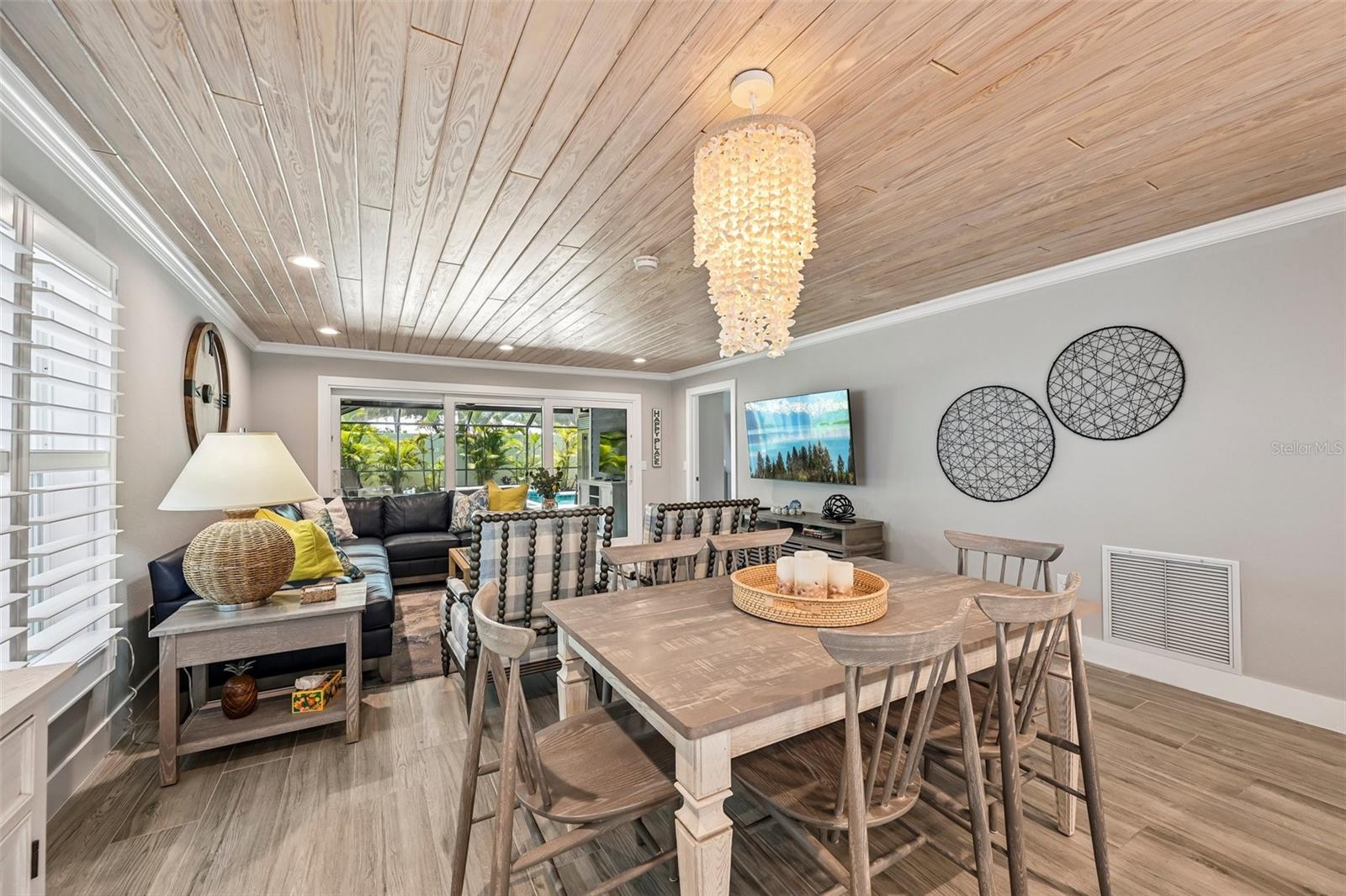 SIESTA BEACH - Residential
