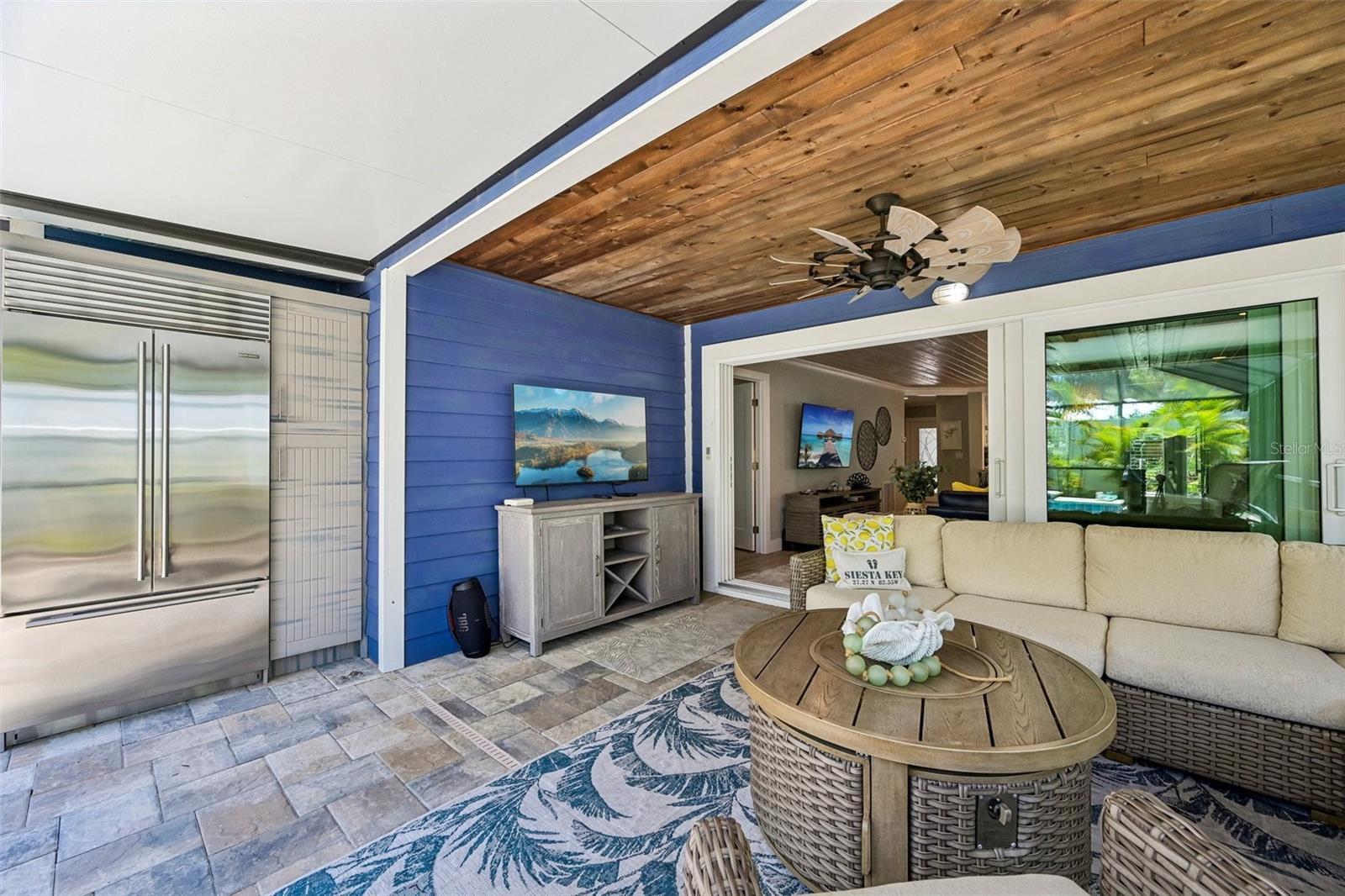 SIESTA BEACH - Residential