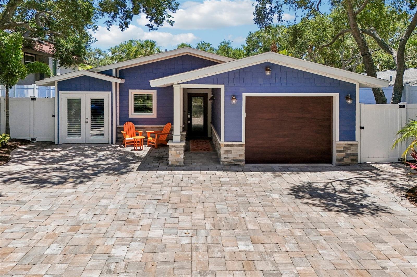 SIESTA BEACH - Residential