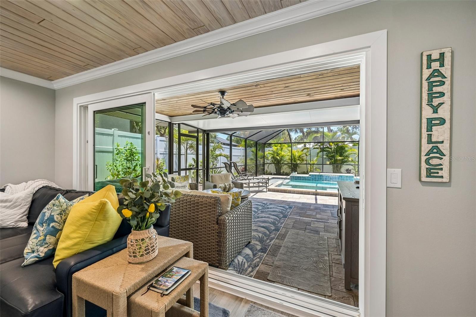 SIESTA BEACH - Residential