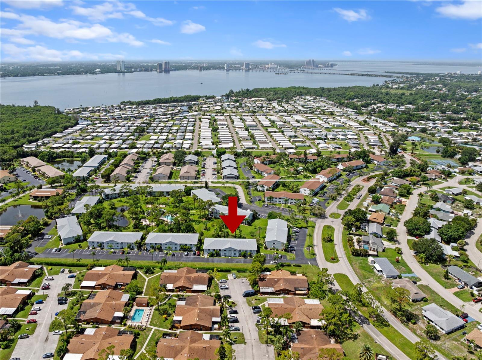 FOXMOOR 02 CONDO PH 01-09 - Residential