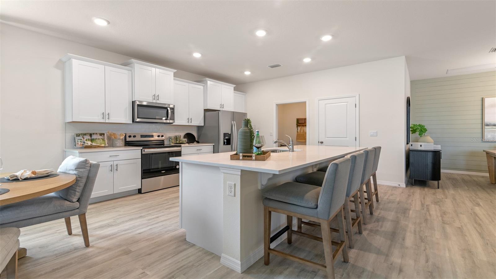 ARCHERS MILL - Residential