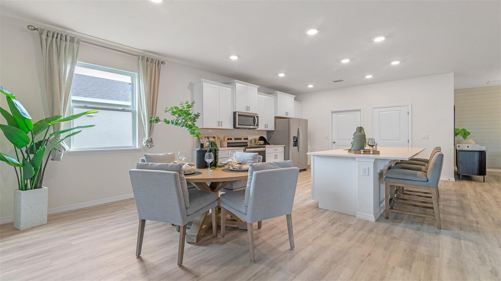 ARCHERS MILL - Residential