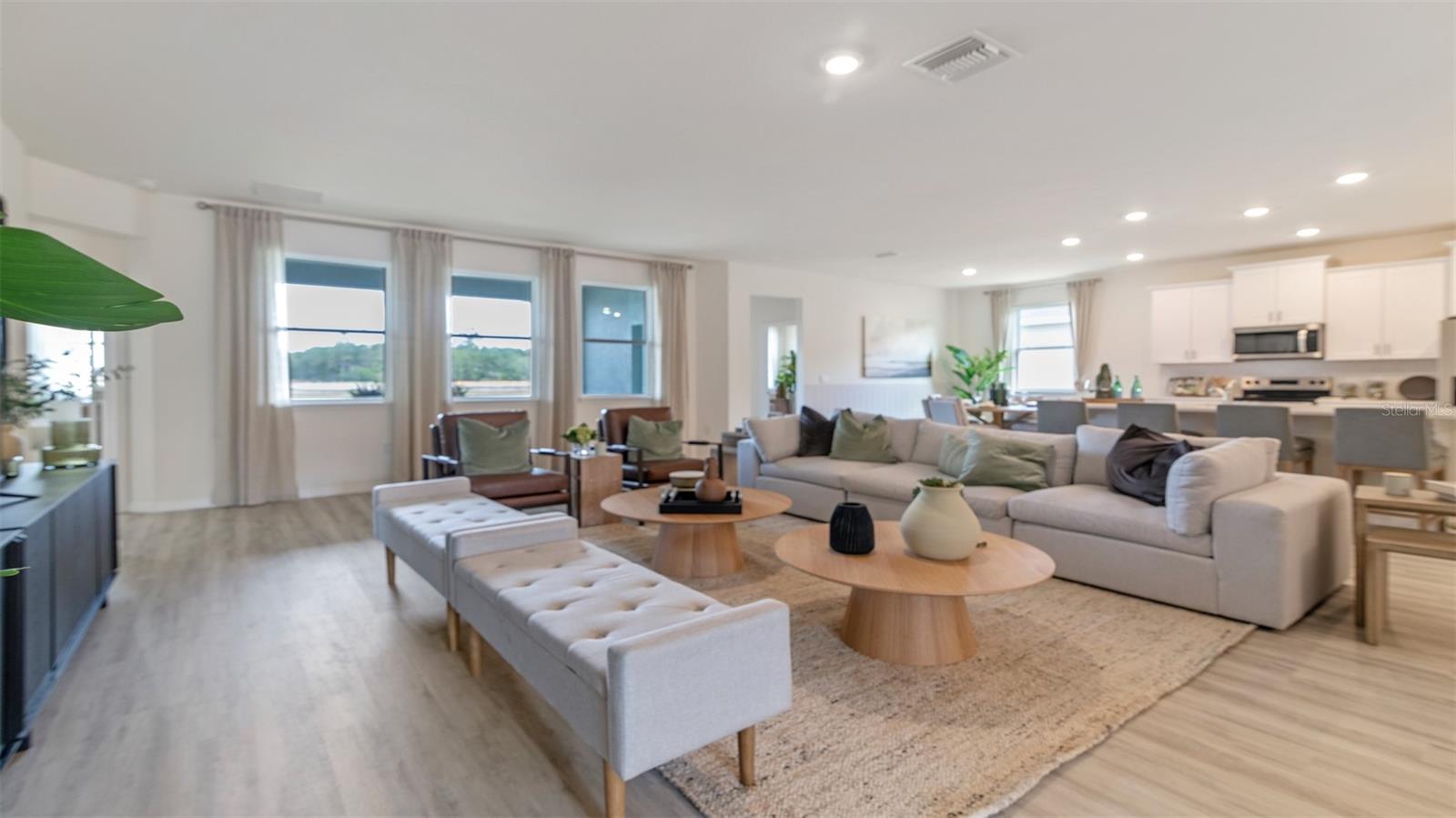ARCHERS MILL - Residential