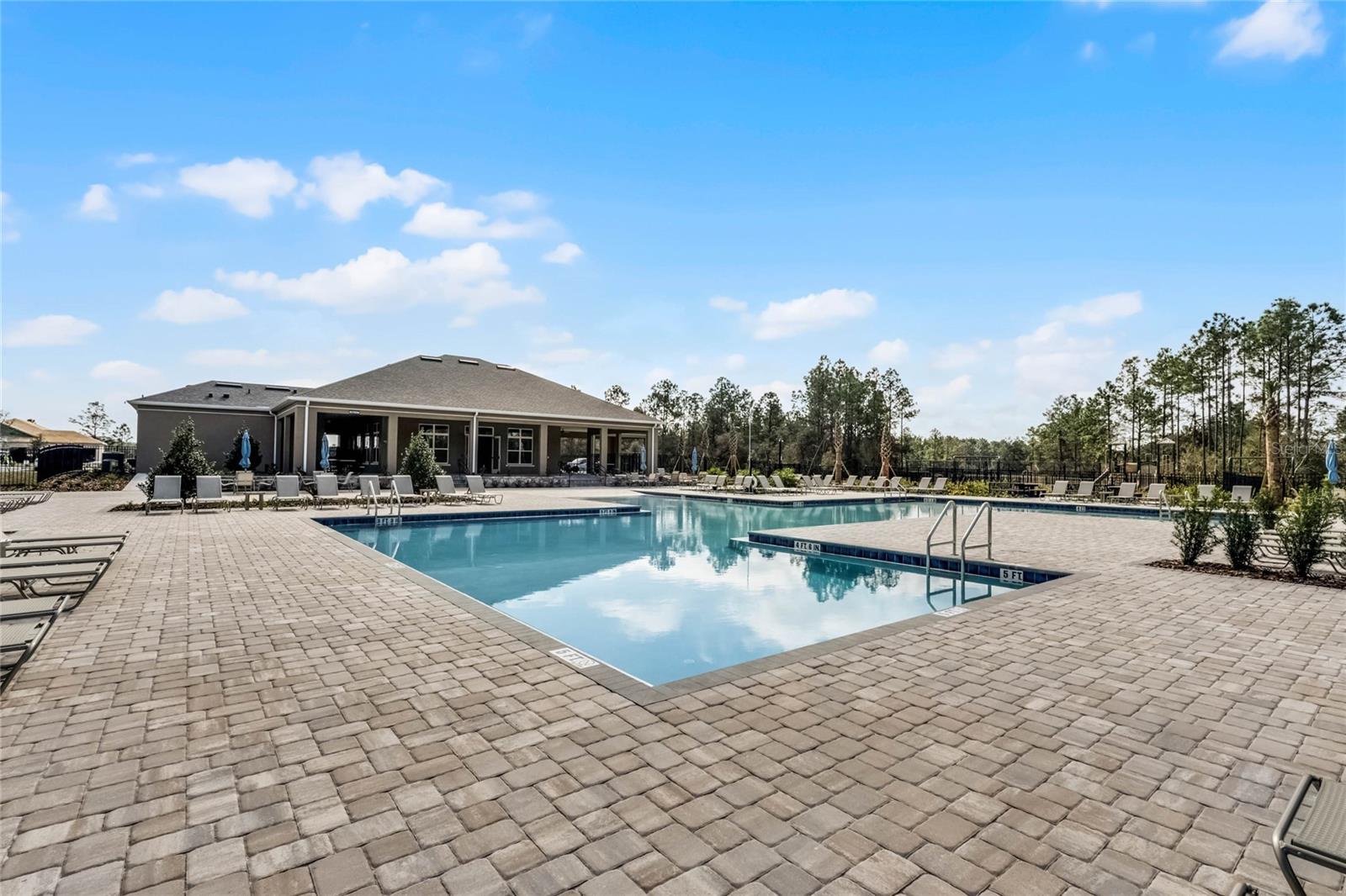 ARCHERS MILL - Residential