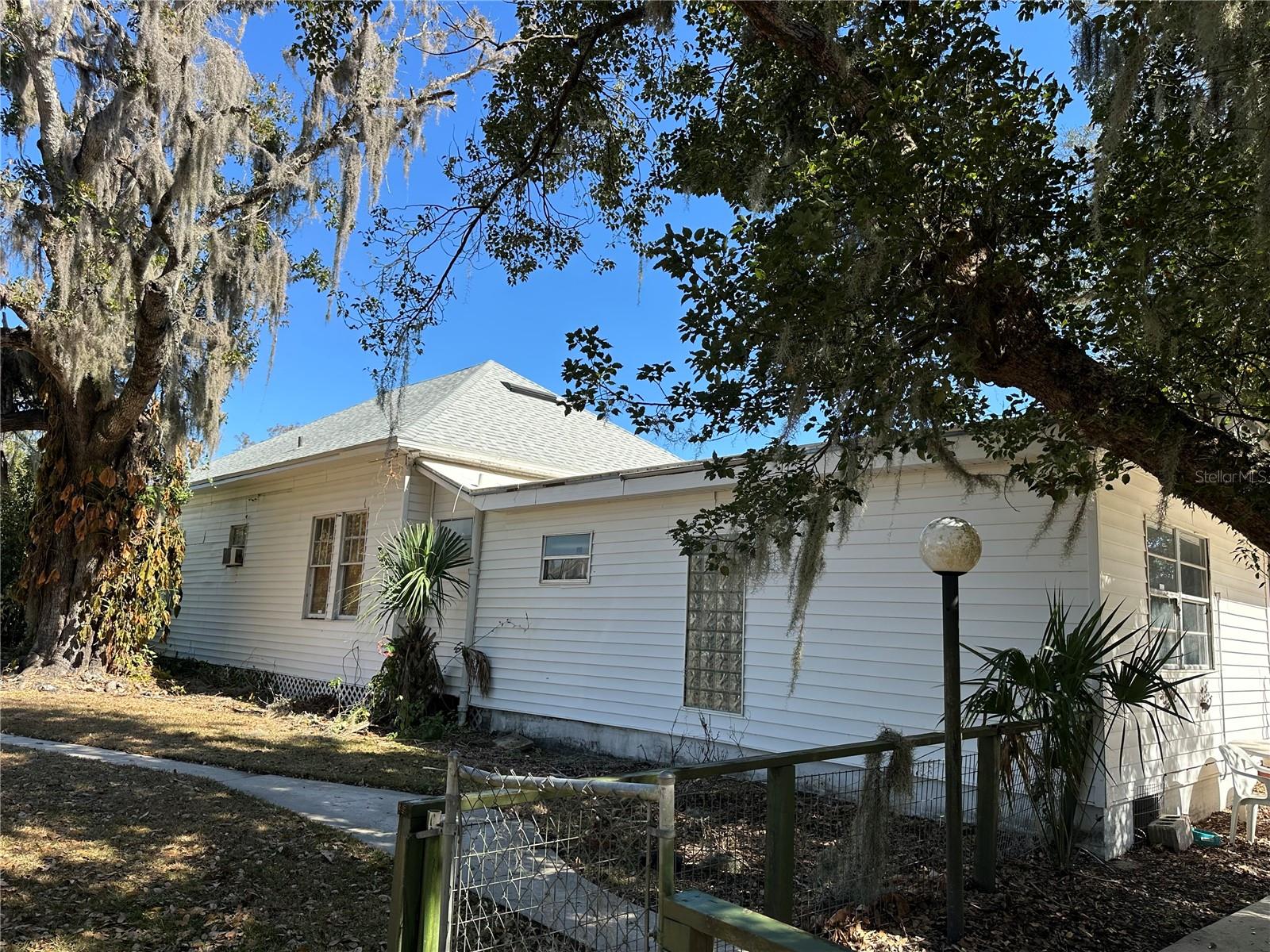 CARLTON & MCEWEN - Residential