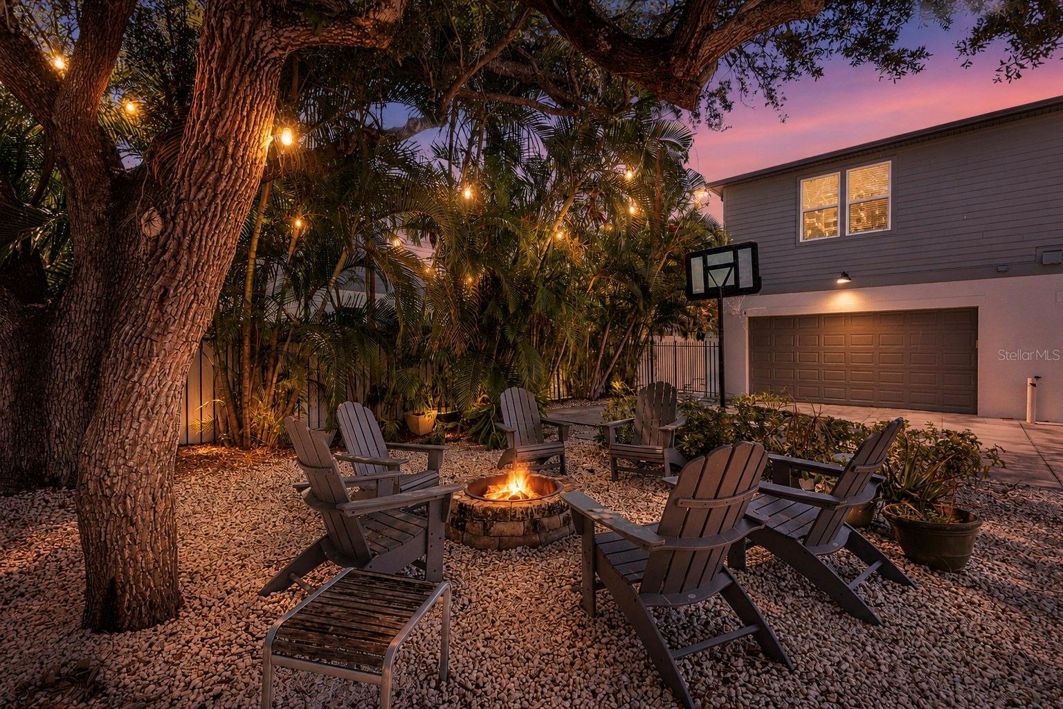 BELLAVILLA LUXURY TWNHMS - Residential