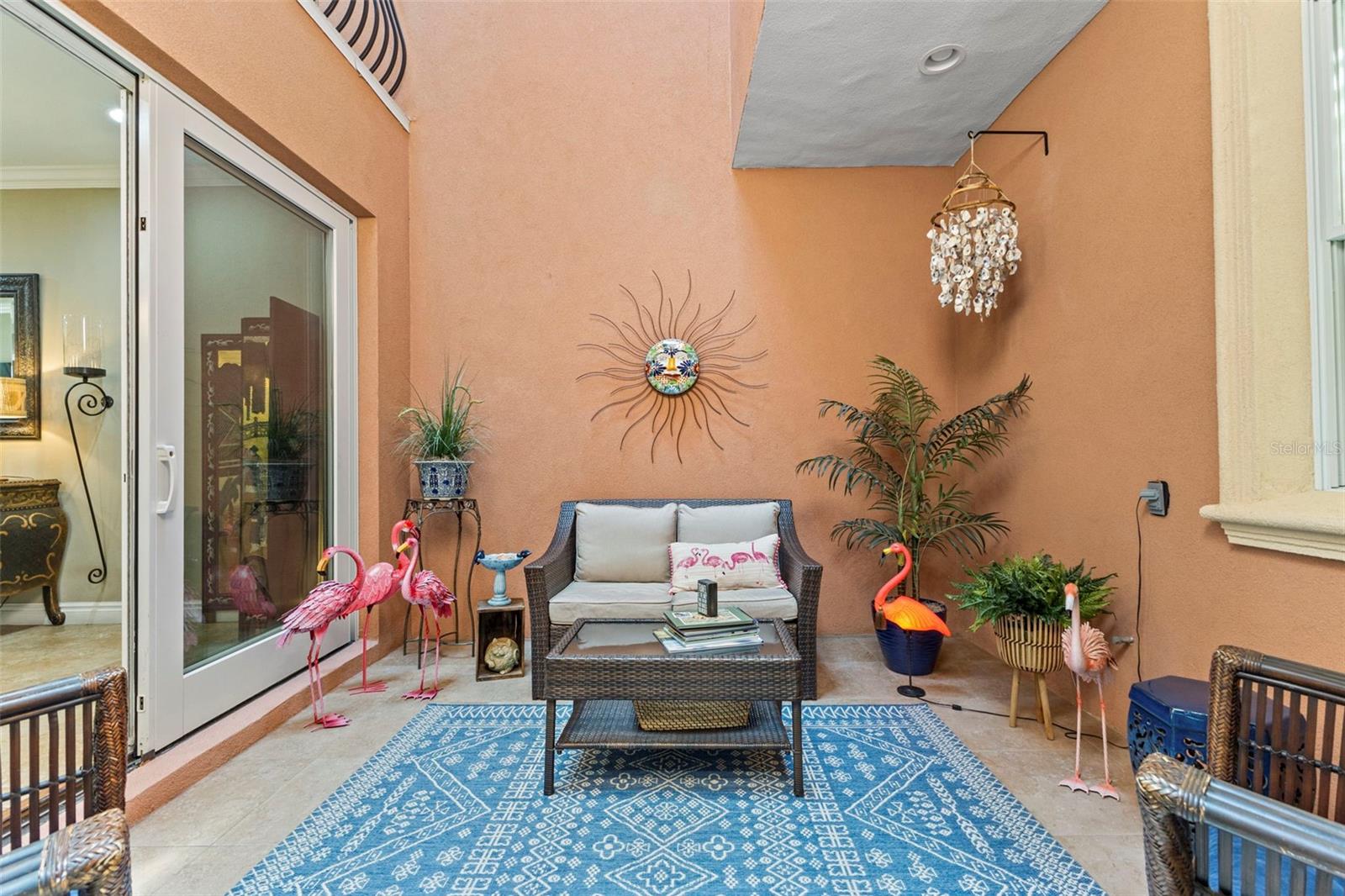 BELLAVILLA LUXURY TWNHMS - Residential