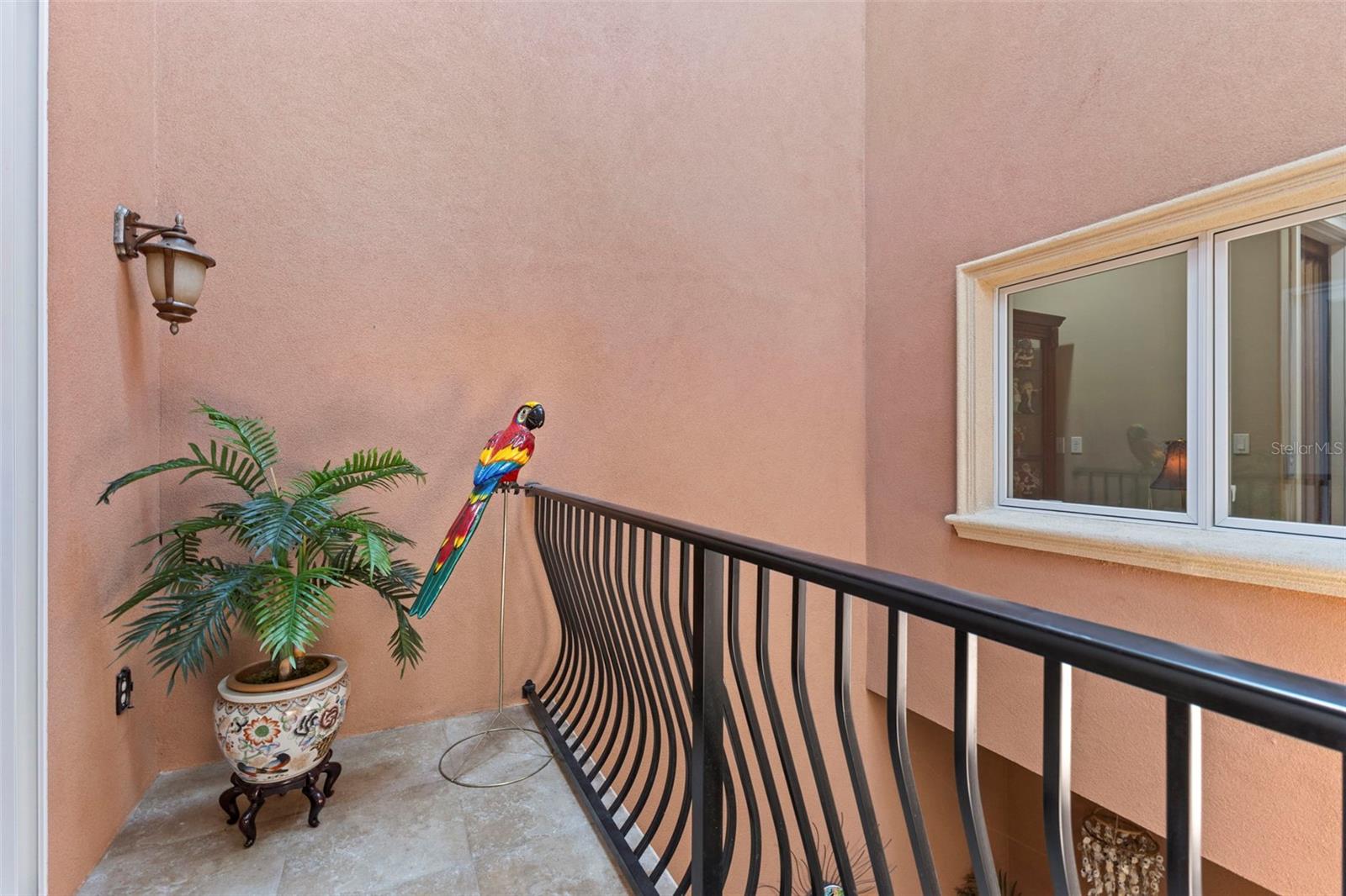 BELLAVILLA LUXURY TWNHMS - Residential