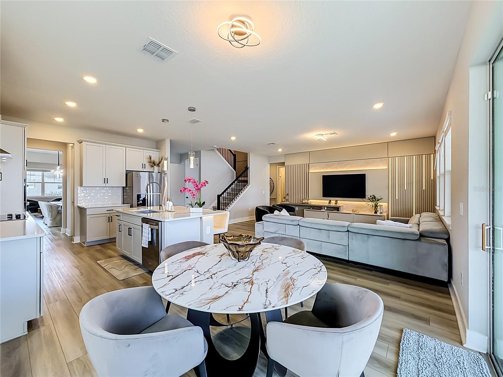 VILLAGES/MINNEOLA HILLS PH 1B - Residential