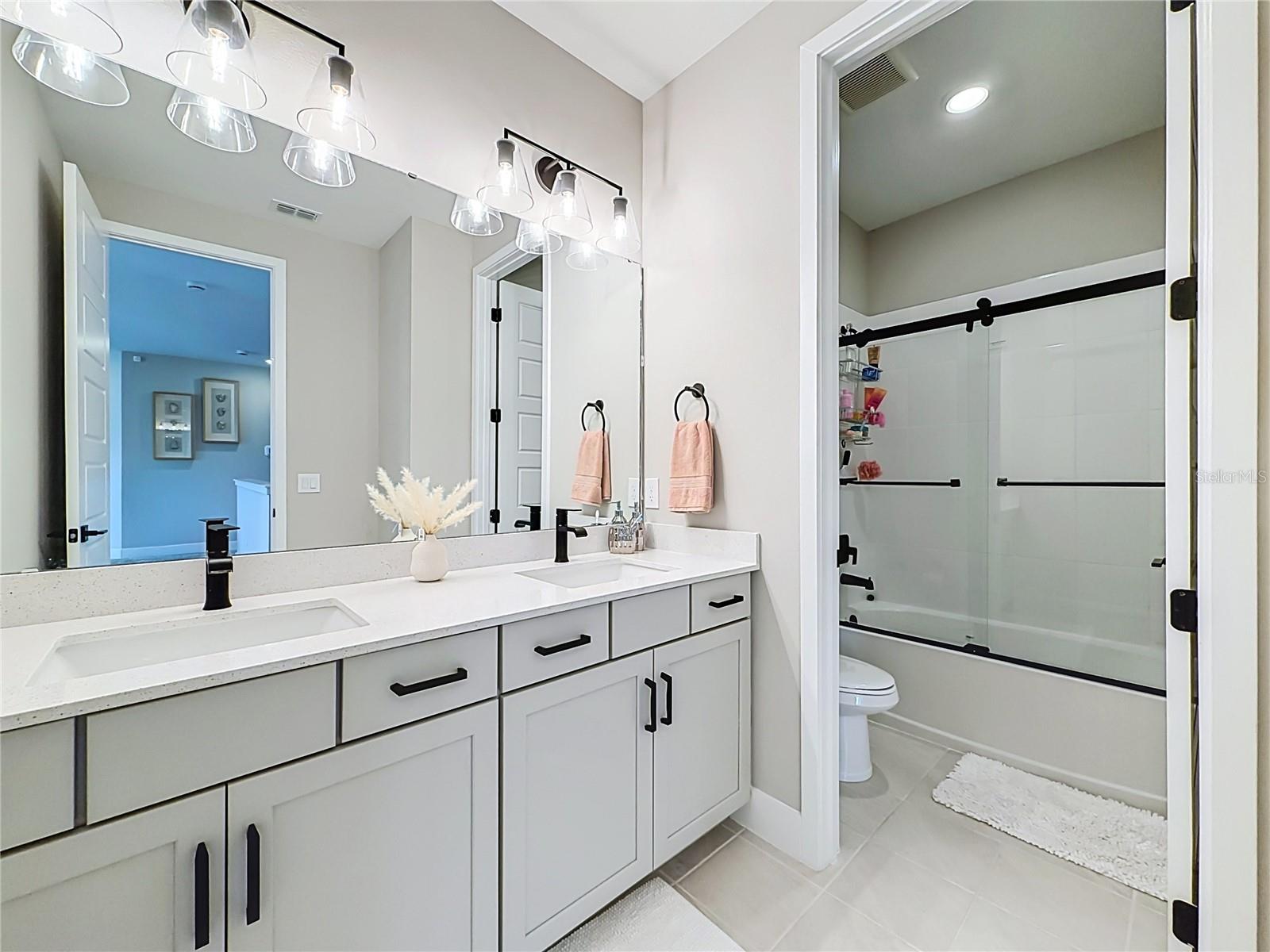 VILLAGES/MINNEOLA HILLS PH 1B - Residential