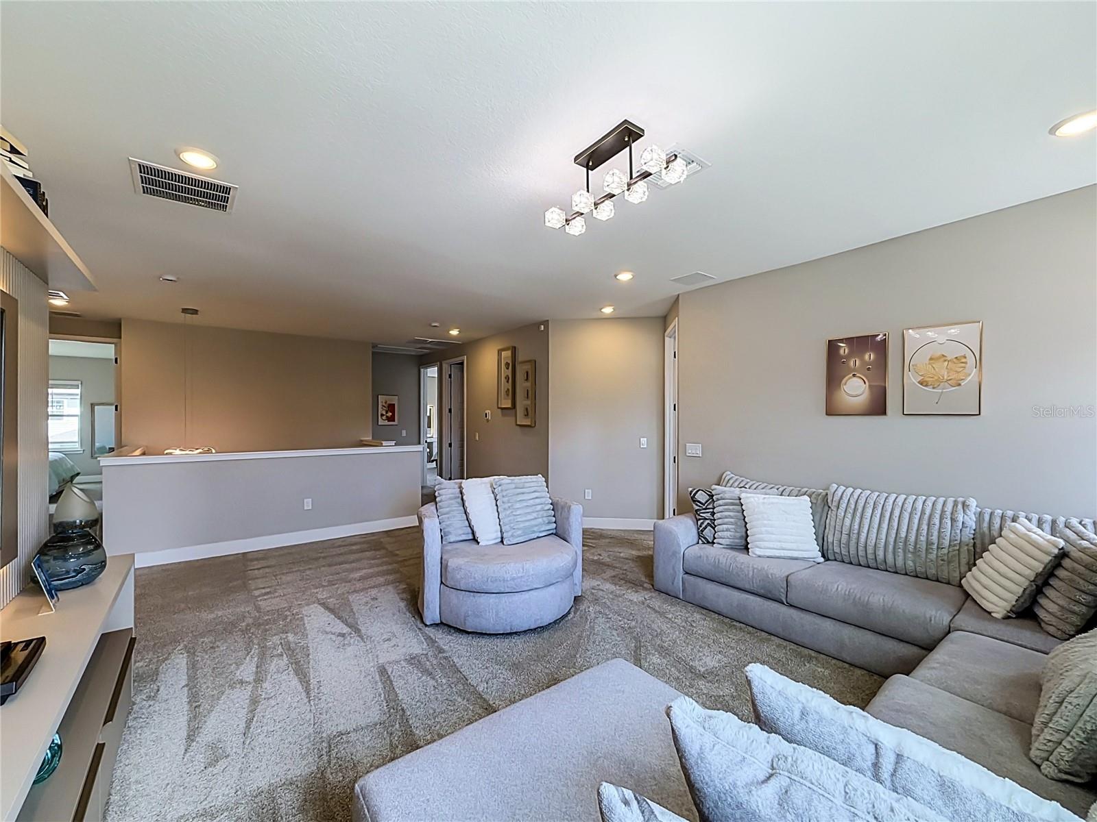 VILLAGES/MINNEOLA HILLS PH 1B - Residential