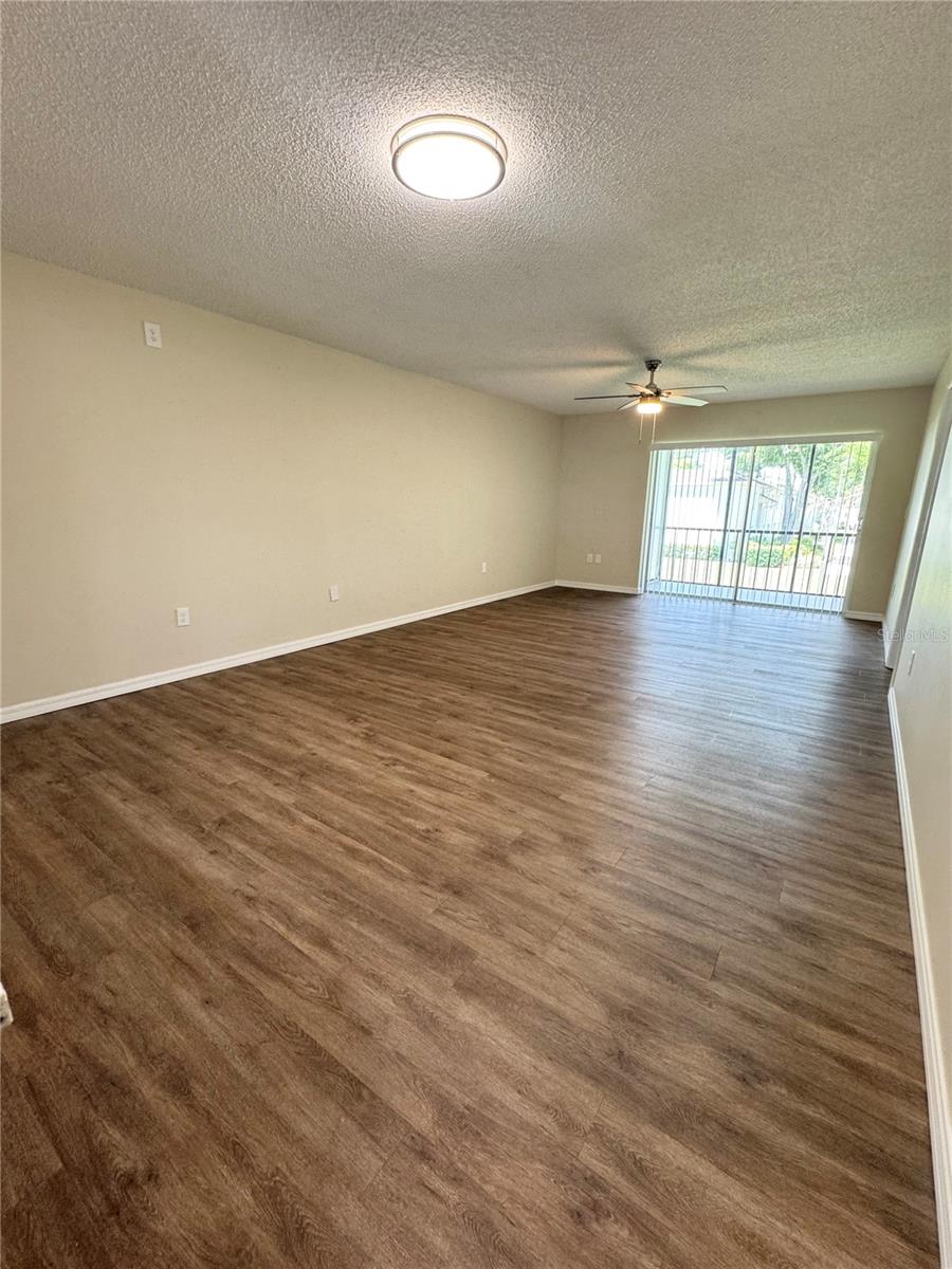EAST LAKE WOODLANDS CYPRESS ESTATES - Residential Lease
