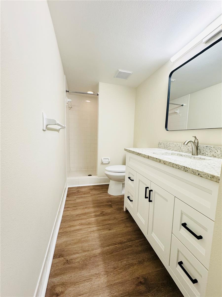 EAST LAKE WOODLANDS CYPRESS ESTATES - Residential Lease