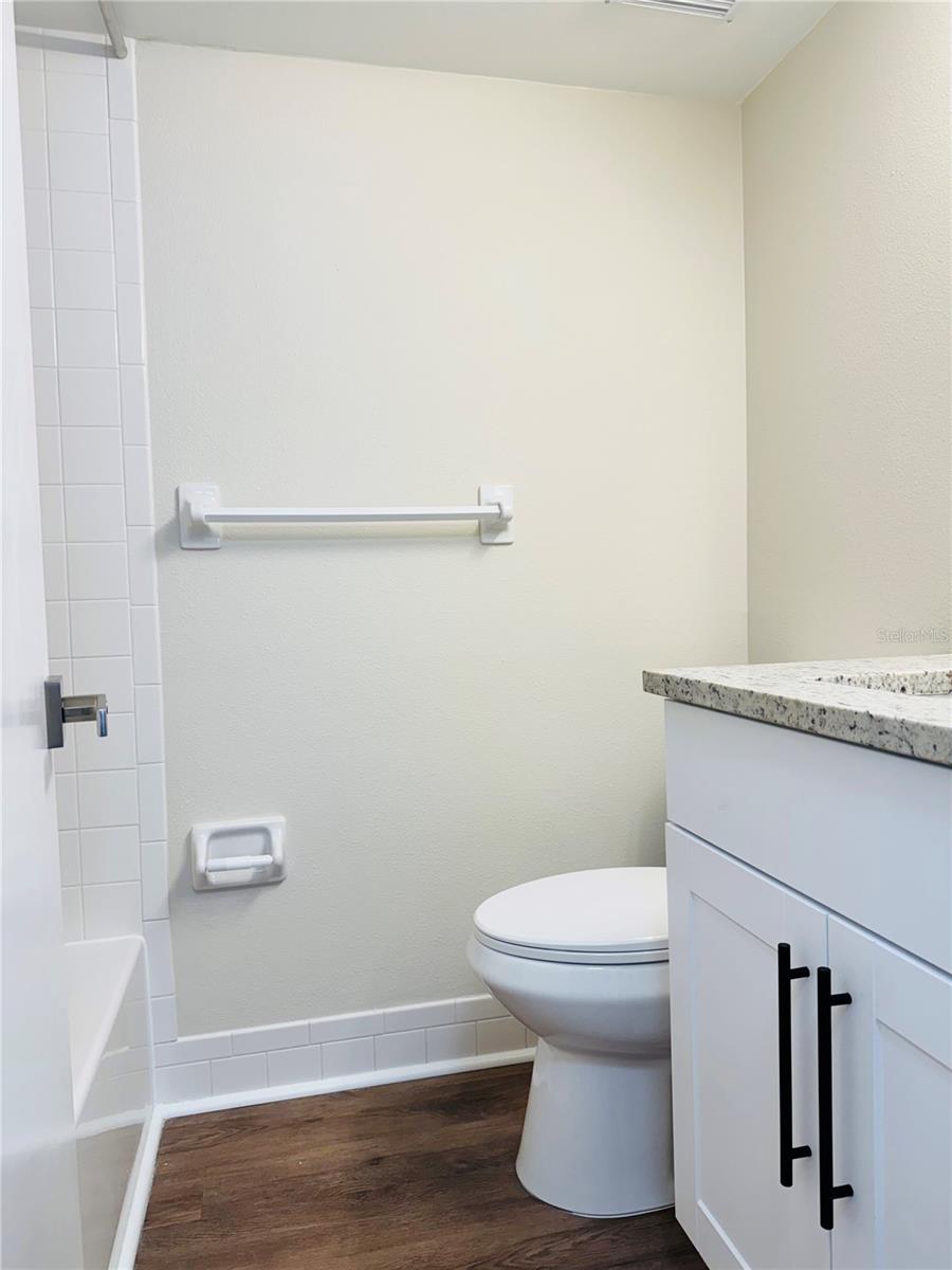 EAST LAKE WOODLANDS CYPRESS ESTATES - Residential Lease