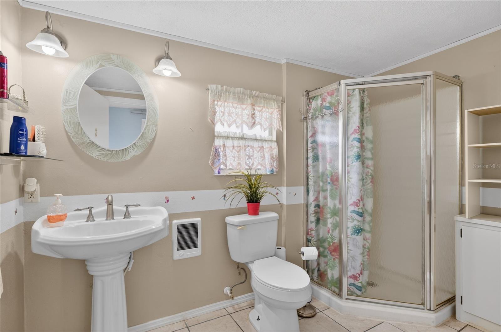 SEMINOLE LAKE ESTATES - Residential