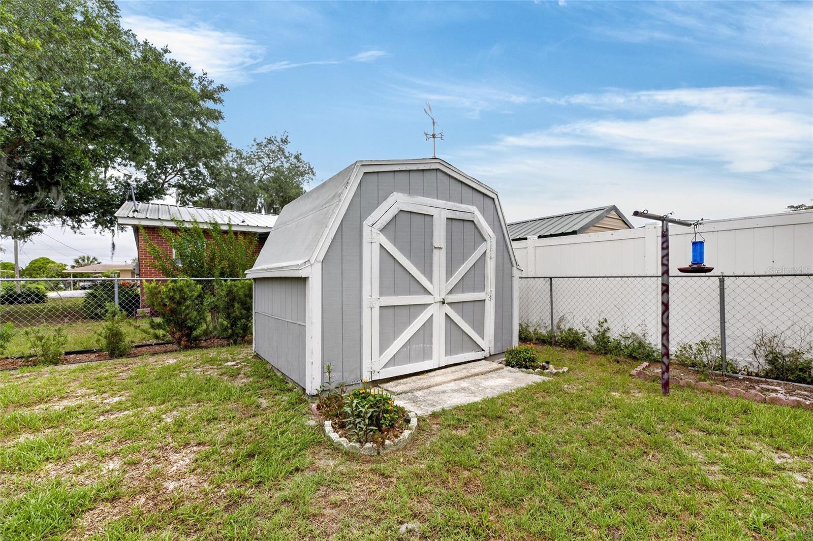 SEMINOLE LAKE ESTATES - Residential