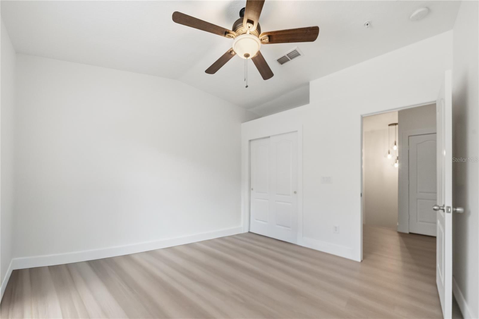 VILLAS/EAST PARK - Residential