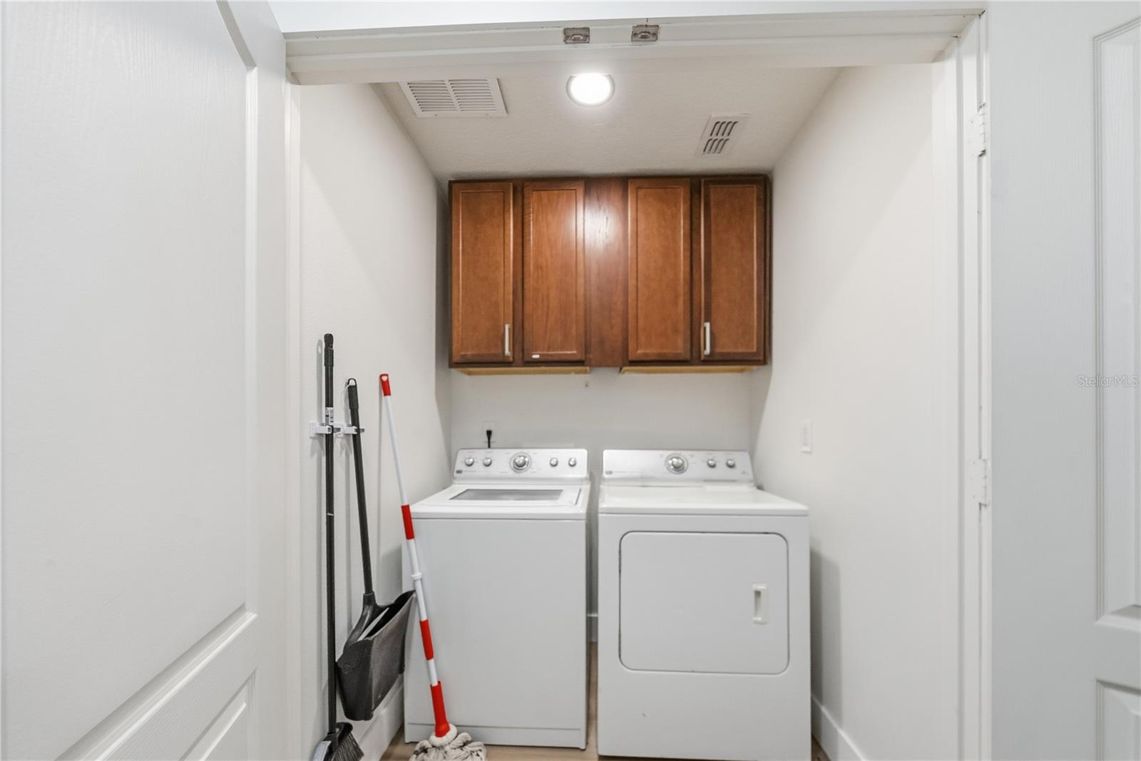 VILLAS/EAST PARK - Residential