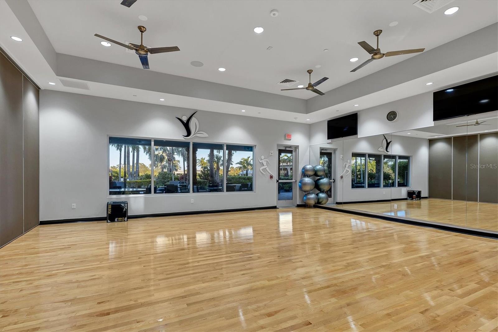 LEGACY ESTS/PALMER RANCH PH I - Residential