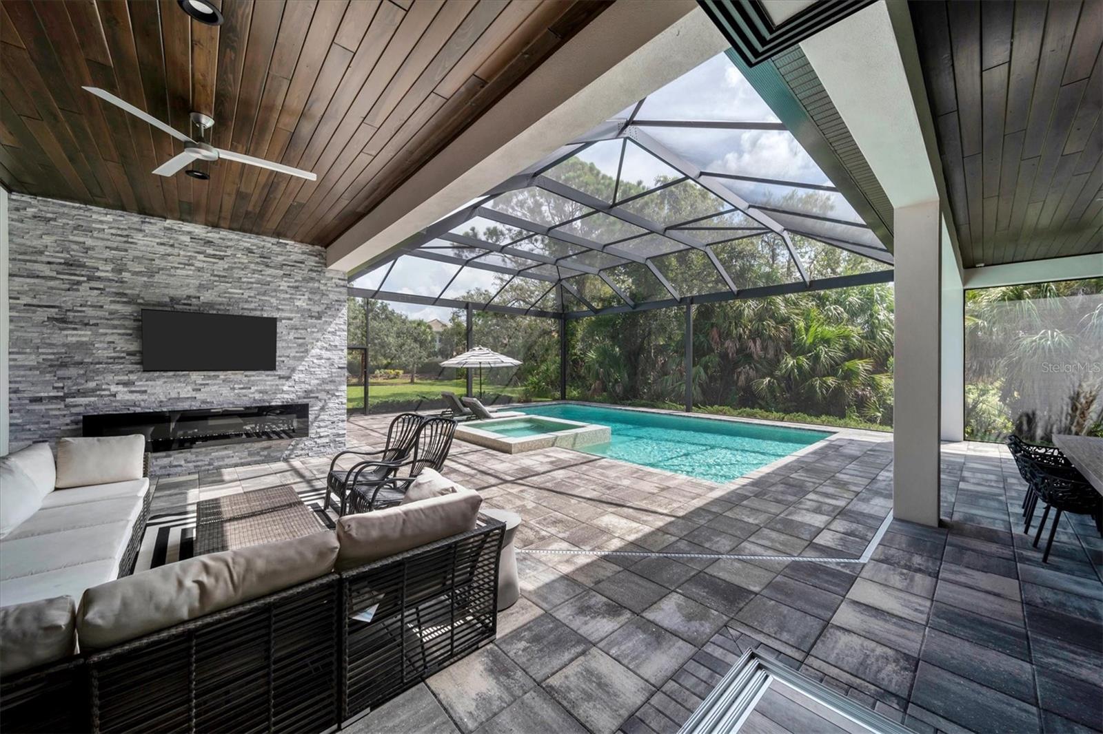 LEGACY ESTS/PALMER RANCH PH I - Residential