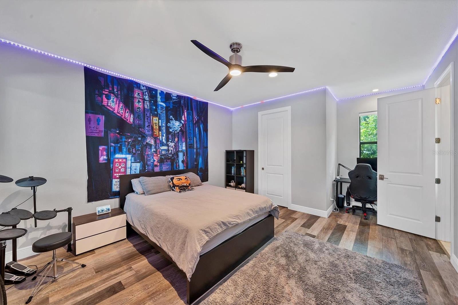 LEGACY ESTS/PALMER RANCH PH I - Residential