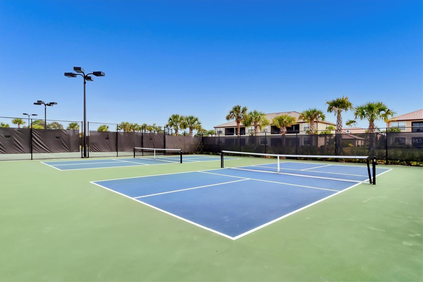 LEGACY ESTS/PALMER RANCH PH I - Residential