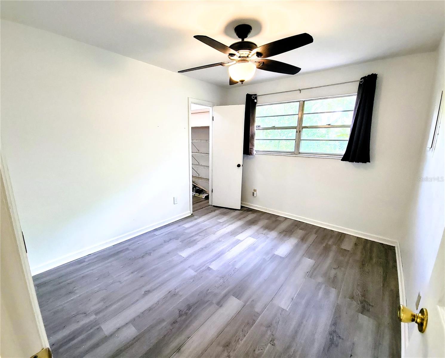 PINE MEADOWS - Residential