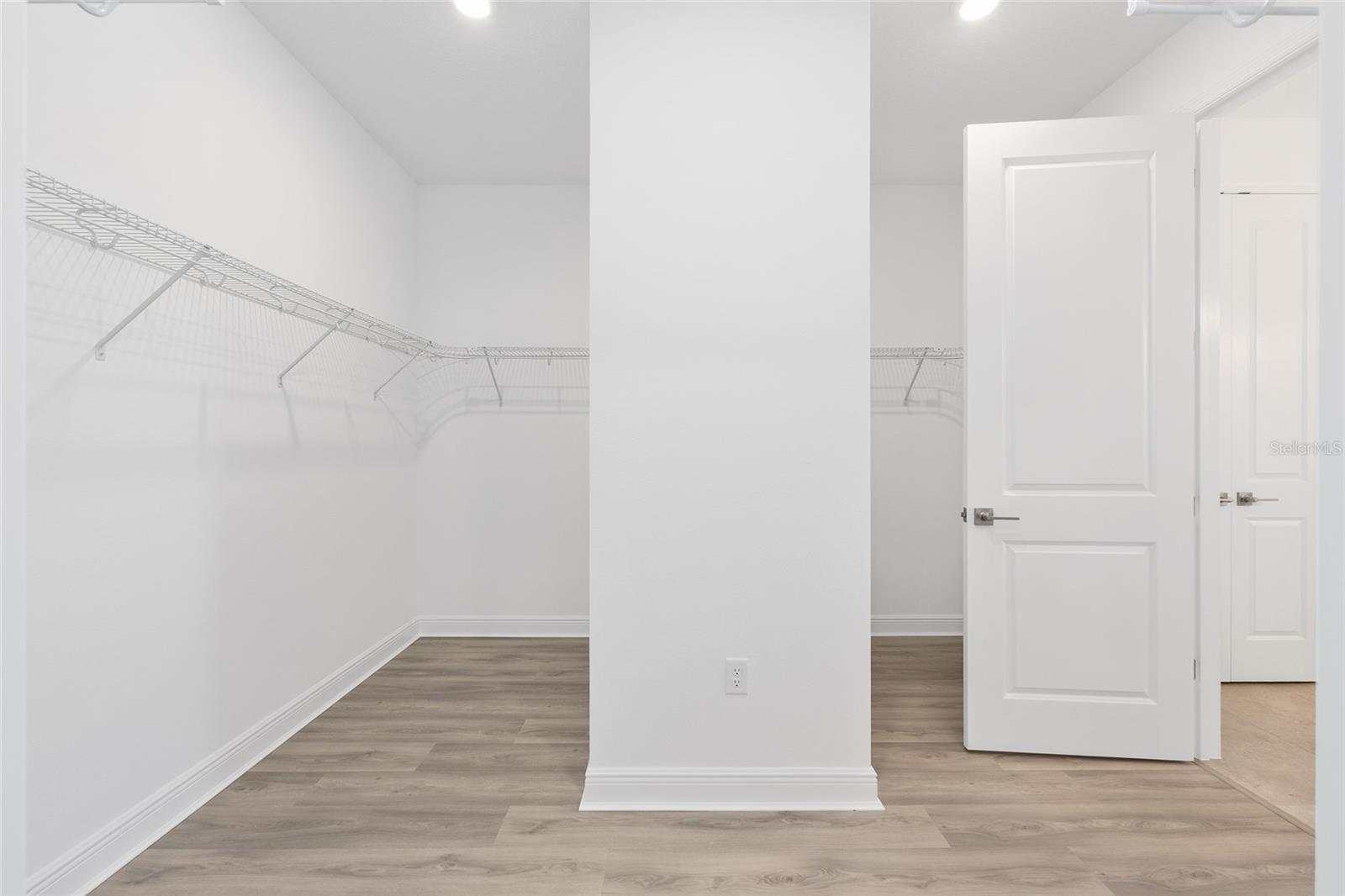 CANDLER HILL - Residential