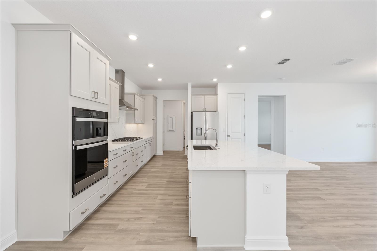 CANDLER HILL - Residential