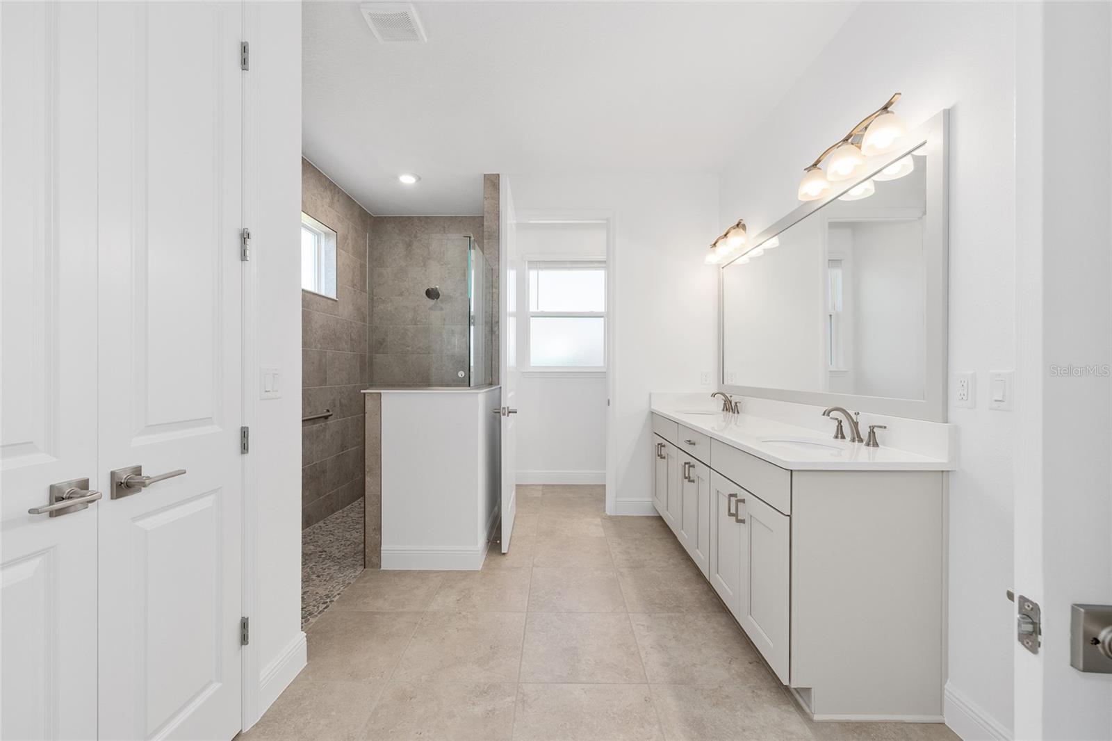 CANDLER HILL - Residential