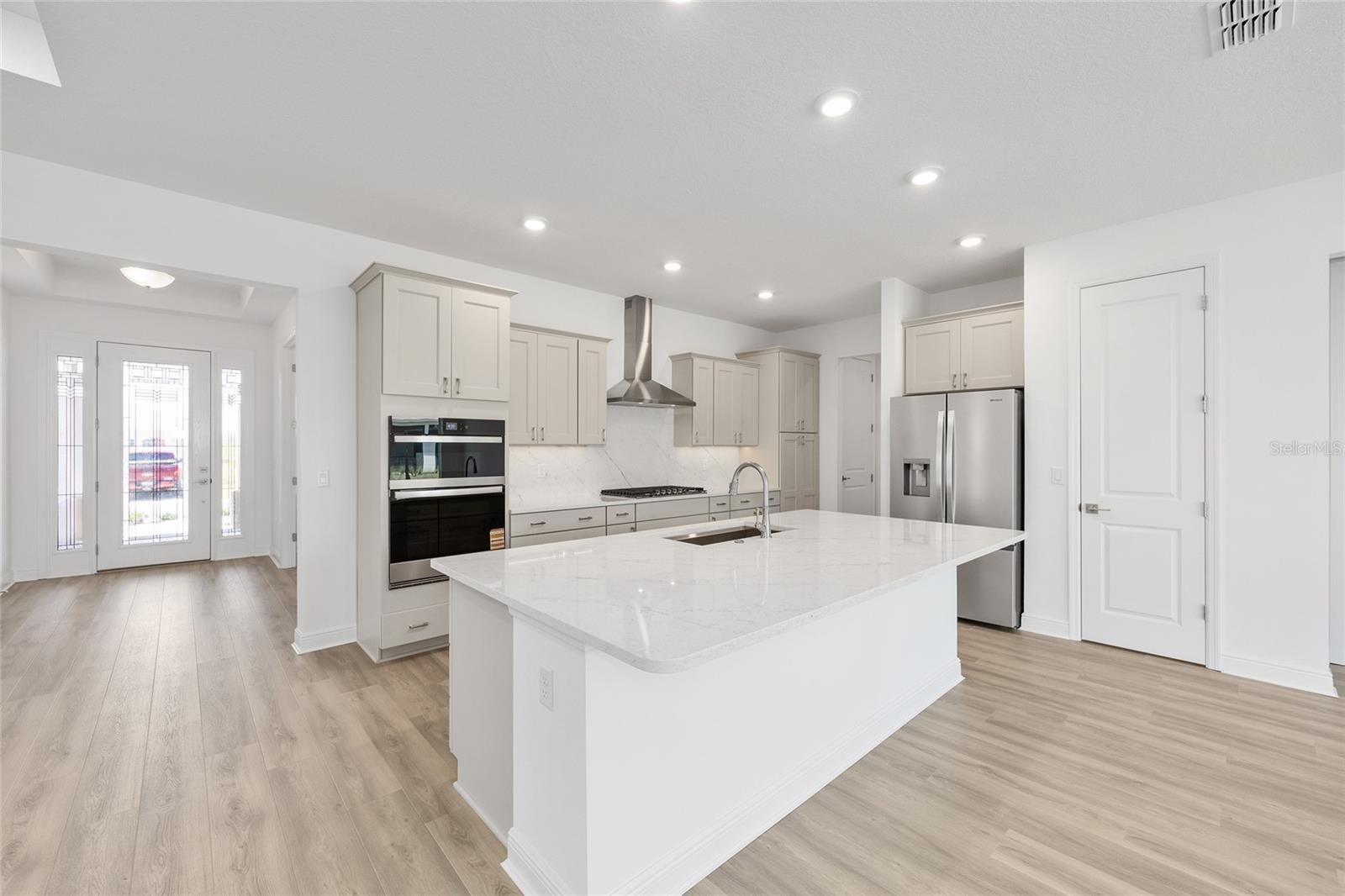 CANDLER HILL - Residential