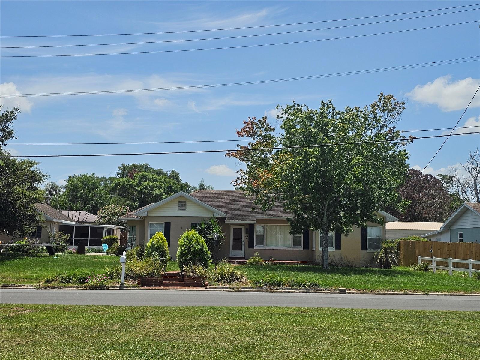 HUTCHINSON ADD - Residential