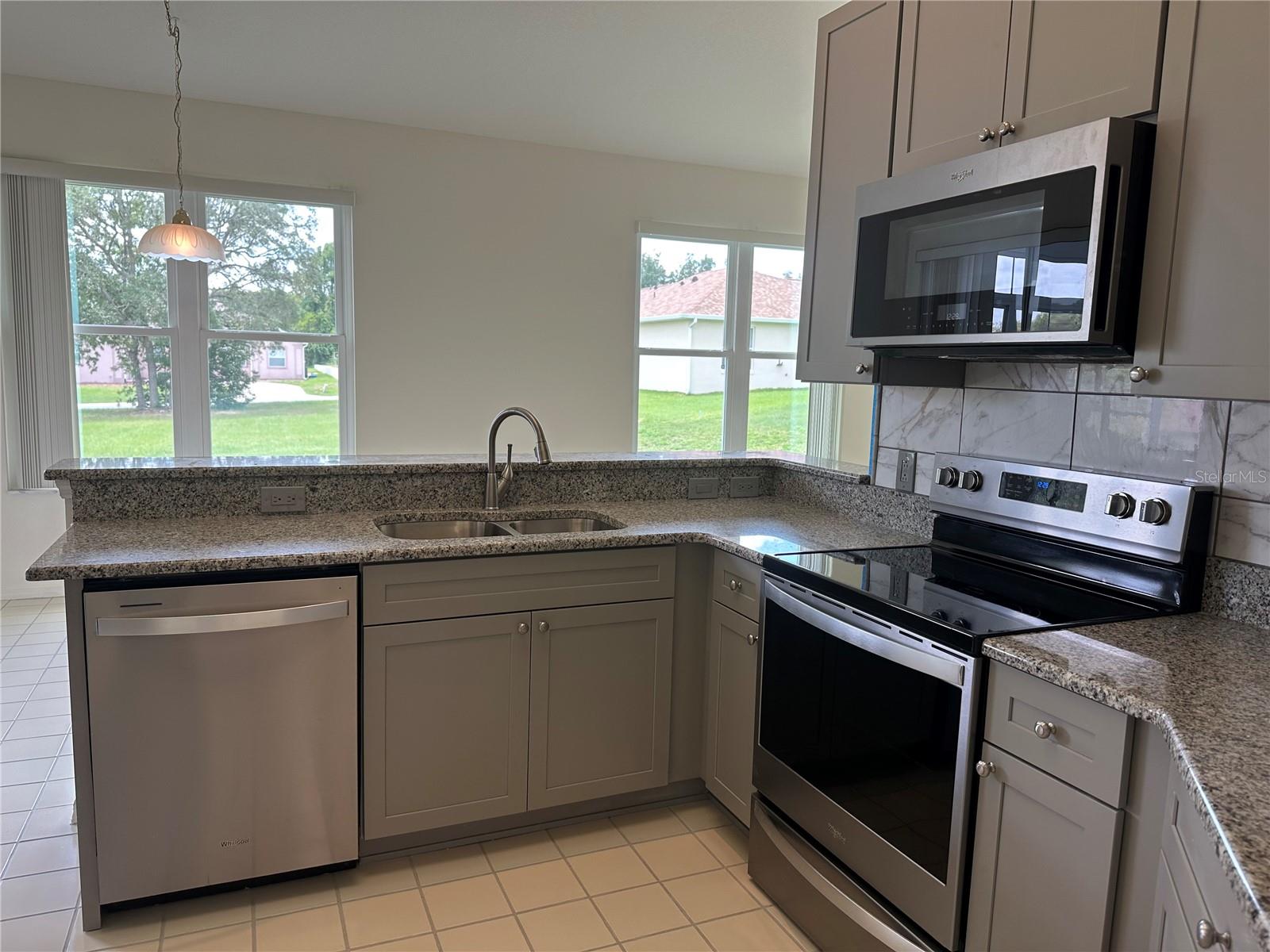 LAUREL RIDGE 02 - Residential