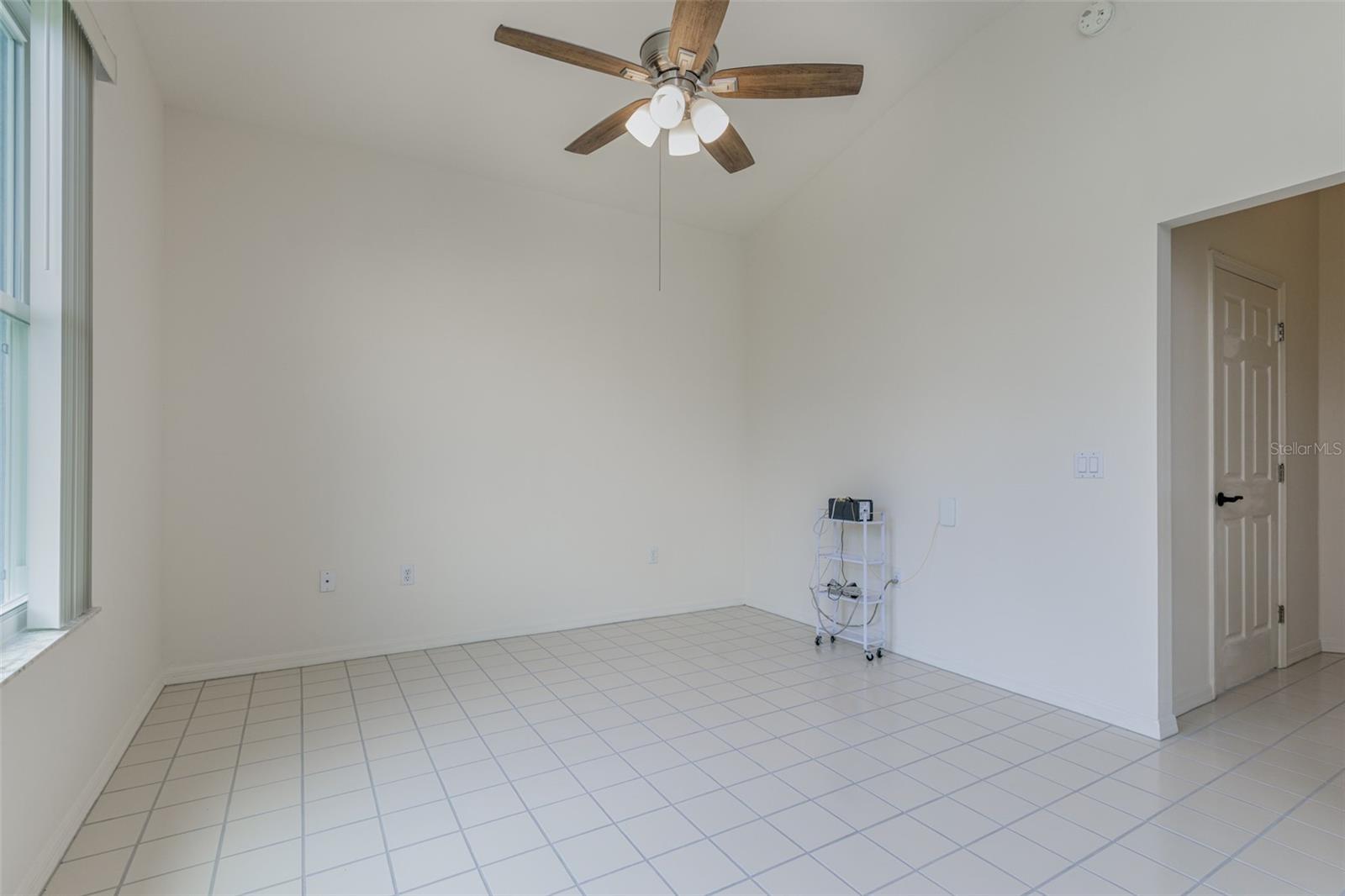 LAUREL RIDGE 02 - Residential
