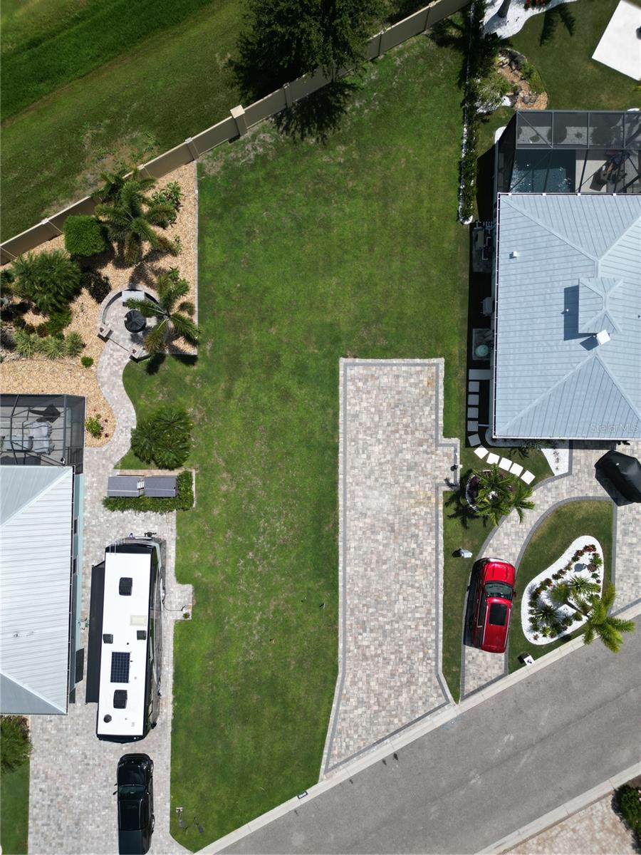 THORNTON CRK MOTORCOACH RESIDENCE - Land
