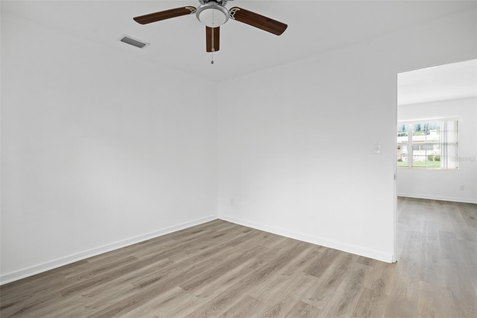 LAKE HIGHLANDS HEIGHTS - Residential Income