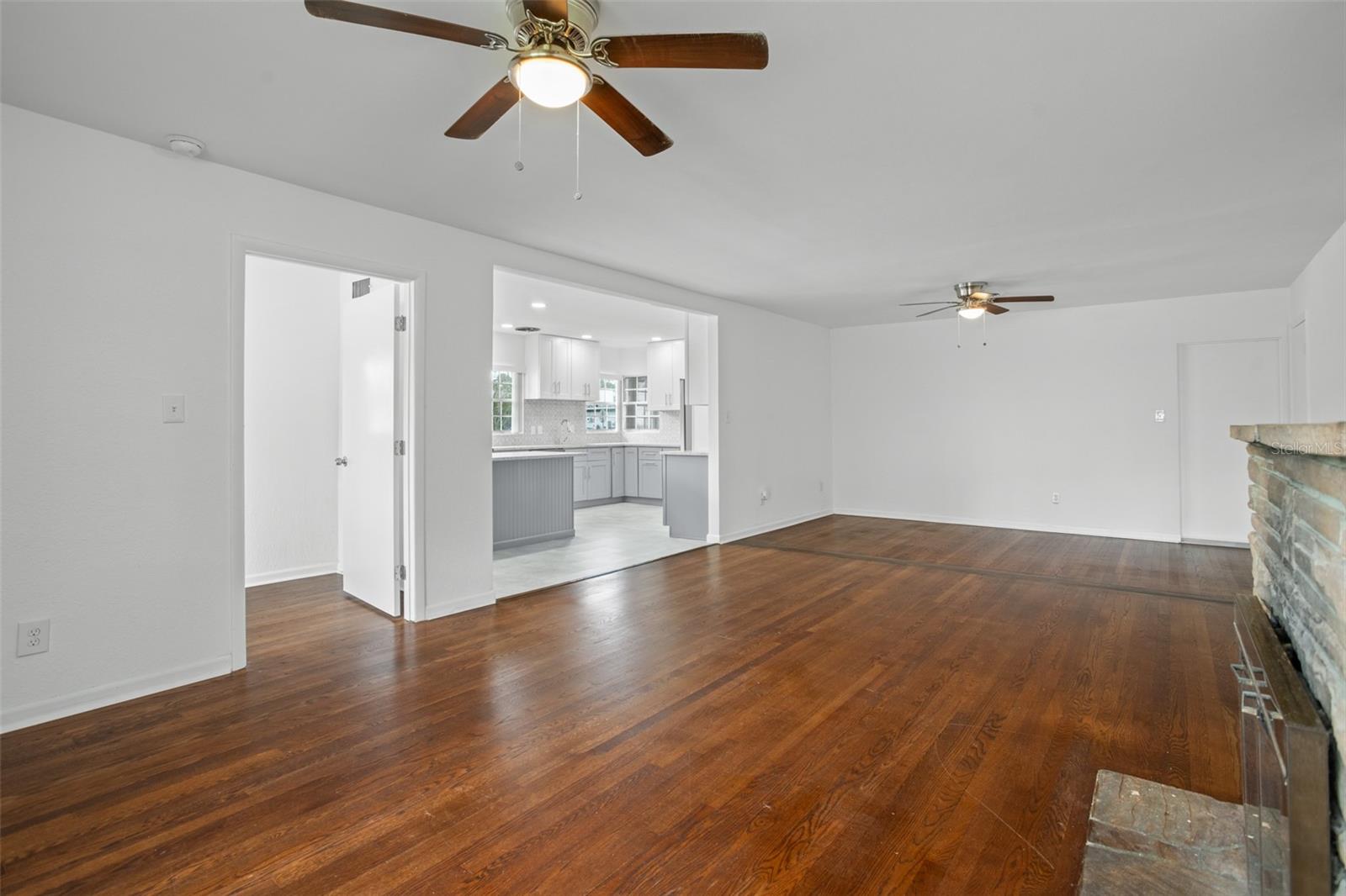LAKE HIGHLANDS HEIGHTS - Residential Income